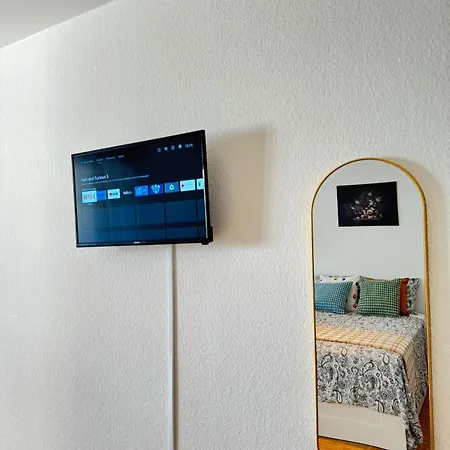 Modernite Et Confort A Apartment