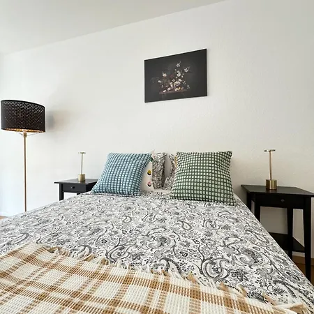 Modernite Et Confort A Apartment *
